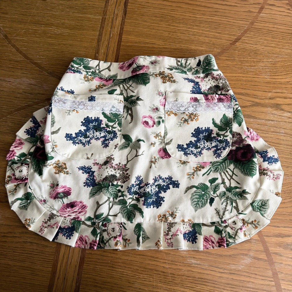 Vintage Floral Half Apron Heavy Canvas Pink Purple Lace Pockets Ruffle Hem